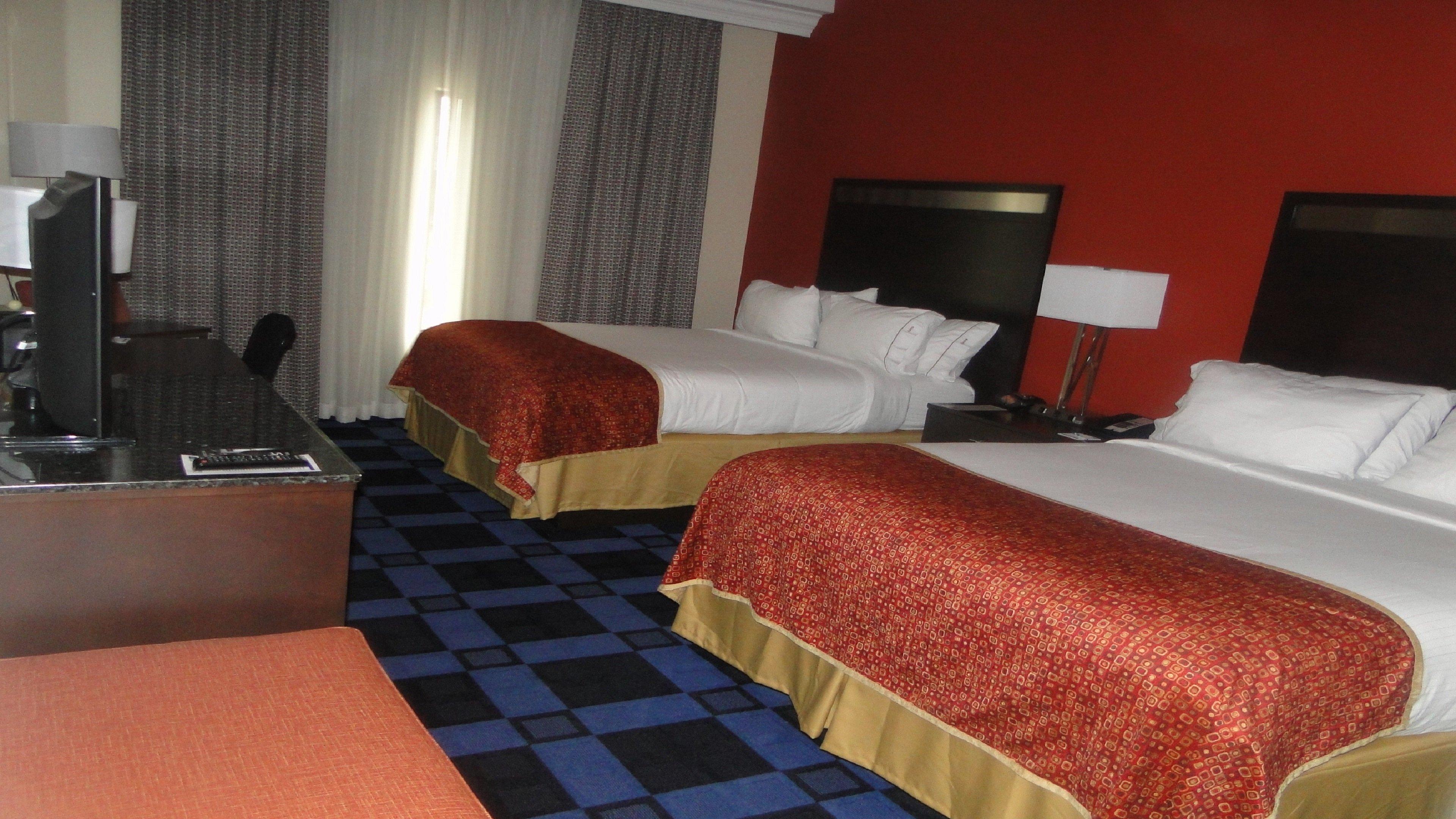 Express And Area By Ihg Hotel 3*