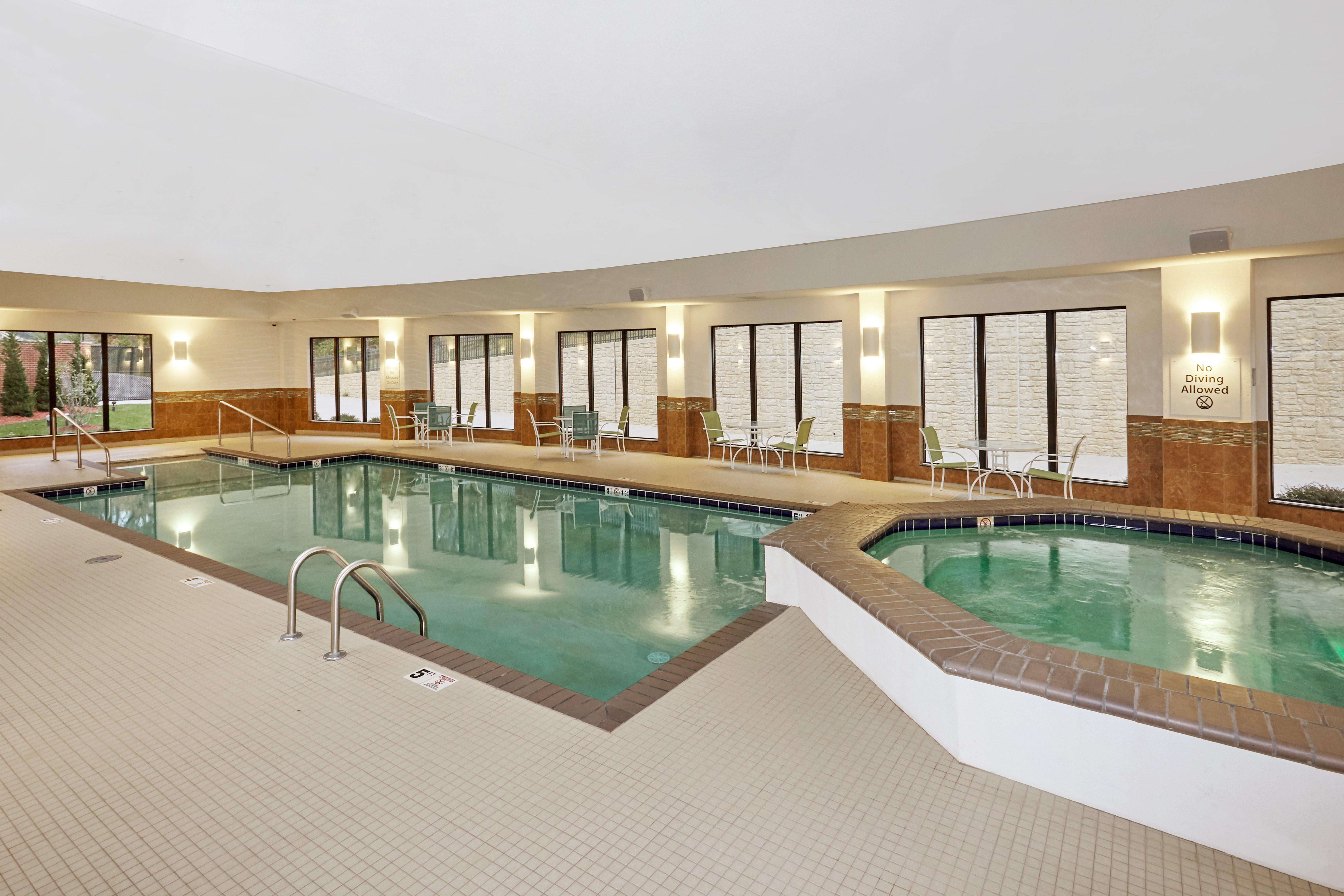 Express And Area By Ihg Hotel Columbia