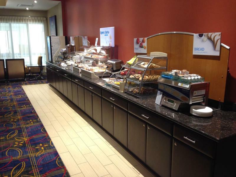 Express And Area By Ihg 3* Columbia